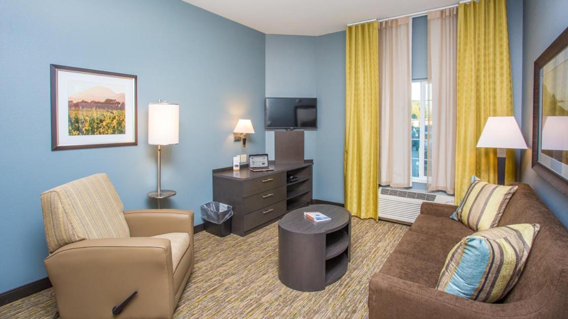 Candlewood Suites Sidney By Ihg Exterior foto